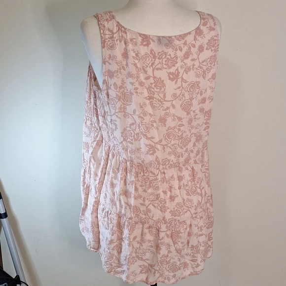 Torrid Foral Chalis tiered Babydoll top torrid SZ 1 - Picture 7 of 9